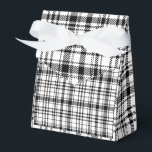 Klassiek zwart-wit geplakt bedankdoosjes<br><div class="desc">Elegante Classic Zwart-wit Plaid Tantan Favor Dozen , Party Supplier , Canvas tassen ,  Food & Beverages Lable Set</div>