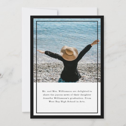 Klassiek zwart-wit script twee foto Afstuderen Aankondiging (Achterkant)