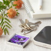 Klassieke auto: Chevrolet met brandende kap Sleutelhanger (Zijkant)