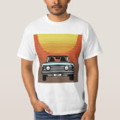 Klassieke auto die naar de zon rijdt personalisere t-shirt (Voorkant)