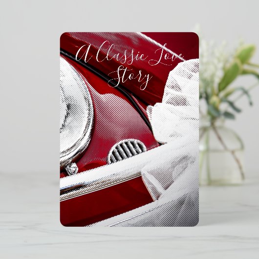 Klassieke auto en liefdesverhaal bruiloft rood wit folie uitnodiging (Staand Voorkant)