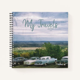 Klassieke auto's Britse landschapsachtergrond Notitieboek