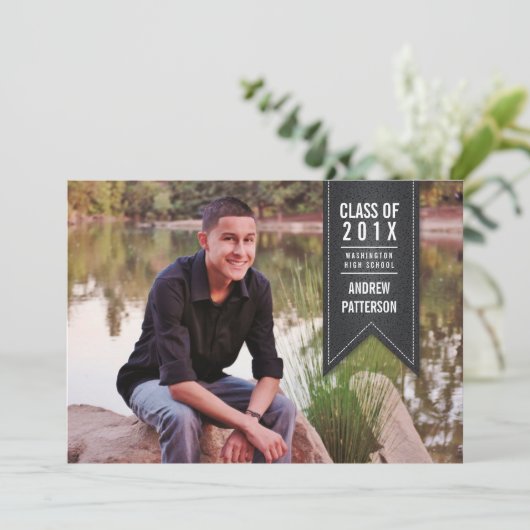 Klassieke Banner Afstuderen Fotoaankondiging Kaart (Staand voorkant)
