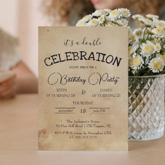 Klassieke Beige Dubbele Verjaardagsfeest Kaart