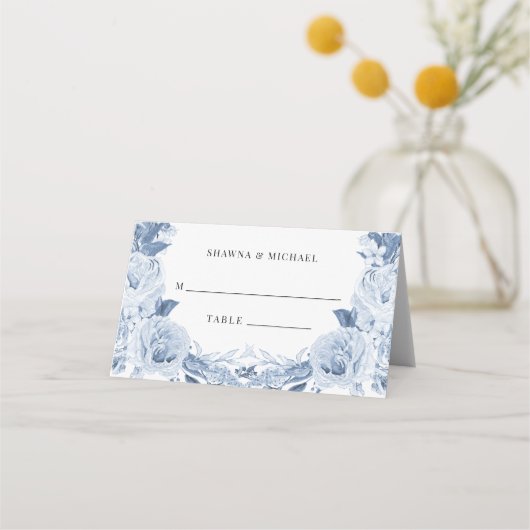 Klassieke Blauw-Wit Bloemen Huwelijksreceptie Plaatskaartje (Voorkant)