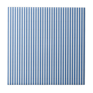 Klassieke blauwe en witte minimalistische strepen tegeltje