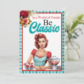 Klassieke Blauwe Pinup Verjaardagsfeestuitnodiging Kaart (Staand voorkant)