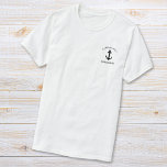 Klassieke Boat Anchor Captains T-shirt<br><div class="desc">Het witte T-shirt van de kapitein met een nautisch thema met een illustratie van een anker en hun naam en de naam van de boot in moderne letters.</div>