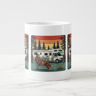 Klassieke Camping Camper RV Bigfoot Avontuur Grote Koffiekop