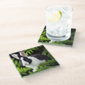 Klassieke charme: het zwarte en witte konijn glazen onderzetter (Schuin)