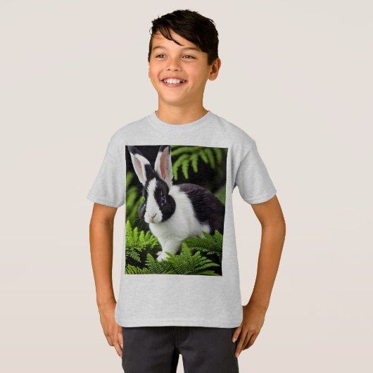 Klassieke charme: het zwarte en witte konijn t-shirt (Voorkant volledig)