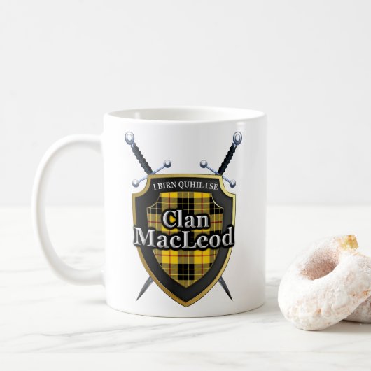 Klassieke Clan MacLeod II Zwaarden en Tartan Shiel Koffiemok (Met donut)
