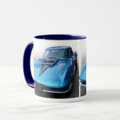 Klassieke corvette Mok van de krattenkoffie (Voorkant links)