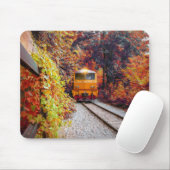 Klassieke dieselmotor in de Herfst Muismat (Met muis)