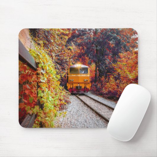 Klassieke dieselmotor in de Herfst Muismat (Met muis)