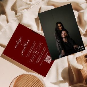 Klassieke Donkerrode Foto Monogram QR Code Huwelij Kaart