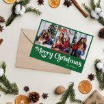Klassieke Eenvoudige Groene Vrolijke Kerstmis Drie Feestdagenkaart<br><div class="desc">Vier het seizoen met deze unieke, klassieke eenvoudige groene Merry Christmas drie foto vakantie kaart met een vleugje charme. Het minimalistische ontwerp toont een elegant groen en wit kleurenpalet, dat de gezellige sfeer van de winter oproept. De moderne en leuke aantrekkingskracht, gecombineerd met de traditionele formulering, creëer vormen een perfecte...</div>