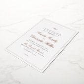 Klassieke Elegance Script Roos Gold Simple Wedding Folie Uitnodiging (Gedraaid)
