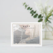 Klassieke Elegant Gold Photo Wedding RSVP Kaartje (Staand voorkant)
