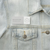 Klassieke Elegant Gray Monogram Floral Crown Crest Naamplaatje (In situ)