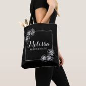 Klassieke Elegante Zwart & Wit Rose Bruidsmeisje G Tote Bag (Dichtbij)