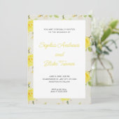 Klassieke en Elegante Gele Bloemige Bruiloft Kaart (Staand voorkant)