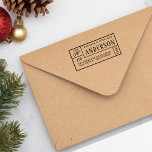 Klassieke familienaam & retouradres Rubberstempel<br><div class="desc">Creëer uw eigen  Klassieke familienaam & de rubberen stempels van het Adres van de Terugkeer gebruikend deze sjablonen door invintage. Dit klassieke ontwerp kenmerkt een hand-getrokken  hand met een typografische naam en terugkeeradrestekst.</div>