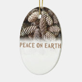 Klassieke feestdag Pine Kone Peace on Earth Keramisch Ornament (Links)