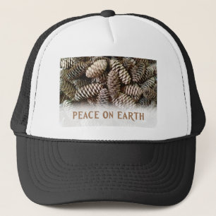 Klassieke feestdag Pine Kone Peace on Earth Trucker Pet