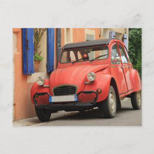 Klassieke Franse auto op een straat in de Provence Briefkaart