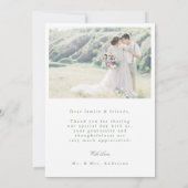 Klassieke Franse Sage Green Floral Crest Foto Bedankkaart (Achterkant)