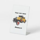 Klassieke gele auto 1931 reclamebord met voetstuk (Voorkant)
