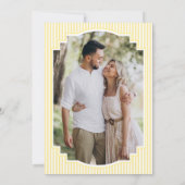 Klassieke Gele Gestreepte Foto Bruiloft Save The Date (Achterkant)