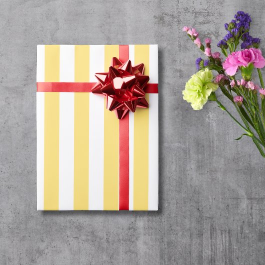 Klassieke Gele & Witte Stripes Cadeaupapier