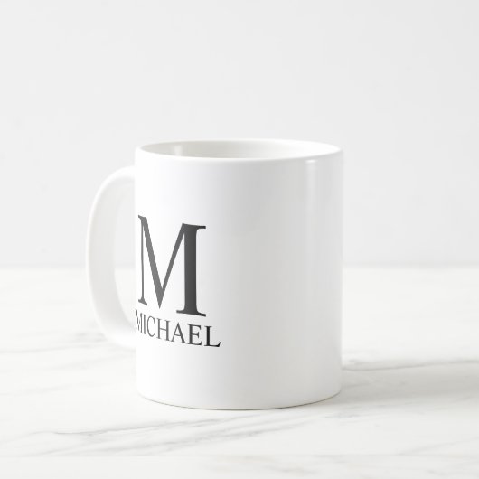 Klassieke gepersonaliseerde Mok van het Monogram e (Voorkant links)