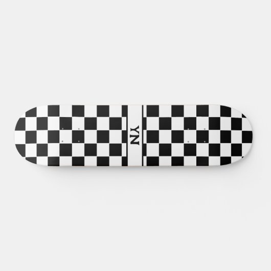 Klassieke geruit zwart-wit aangepaste Initialen Persoonlijk Skateboard (Horizontaal)