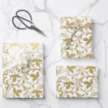 Klassieke Gold Damask Floral Pattern Wedding Inpakpapier Vel<br><div class="desc">Het cadeau-geven van een huwelijk in een faux goudvodflorale patroon maakt een geweldige presentatie. Ideaal voor nieuwpootjes,  vrijgezellenfeesten,  trouwdouches,  nieuwe huizen,  verlovingen douches en nog veel meer.</div>