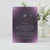 Klassieke Gold Deco Paarse Calligrafie Monogram RSVP Kaartje (Staand voorkant)