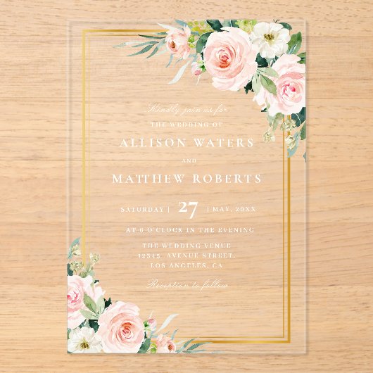 Klassieke gouden en roze blozen bloemenbruiloft acryl uitnodigingen (Voorkant)