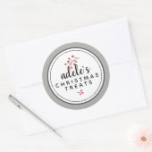 Klassieke grijze kerstcadeautjes op maat ronde sticker (Envelop)