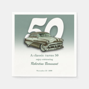 Klassieke groene auto wordt 50 jaar servet