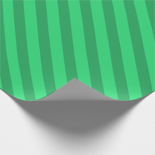 Klassieke Groene Stripes Kerstmis Cadeaupapier (Hoek)