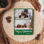Klassieke Groene Vrolijke Kerstmis Verticaal 2 Fot Feestdagenkaart<br><div class="desc">Vier het seizoen met deze unieke, klassieke groene Merry Christmas verticaal 2 foto vakantiekaart met een vleugje charme. Het minimalistische ontwerp toont een elegant groen en wit kleurenpalet, dat de gezellige sfeer van de winter oproept. De moderne en leuke aantrekkingskracht, gecombineerd met de traditionele formulering, creëer vormen een perfecte balans...</div>
