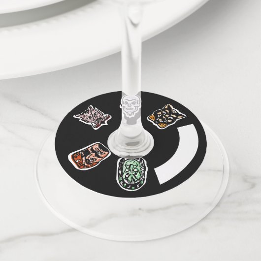 Klassieke Halloween karakters | Donker Wijnglaslabel (Dichtbij)