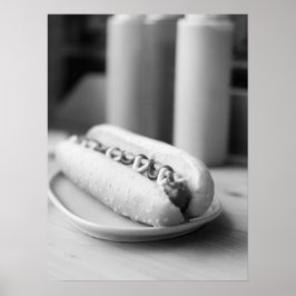 Klassieke hotdog met mosterd en ketchup poster