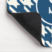 Klassieke Houndstooth Patroon Blauw & Wit Monogram Muismat (Hoek)