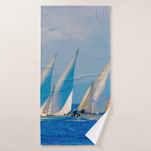 Klassieke houten zeilboten in een race, Spetses i Badhanddoek