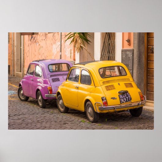 Klassieke italiaanse fiat 500 auto's in Rome Itali Poster (Voorkant)