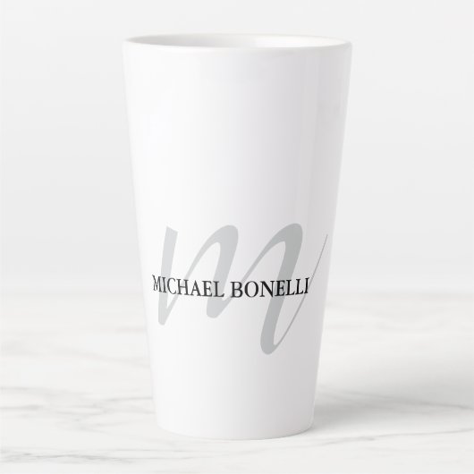 Klassieke kalligrafie monogram professioneel latte mok (Voorkant)