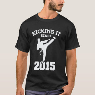 Klassieke Karate Martial Arts Kicken sinds 2015 T-shirt